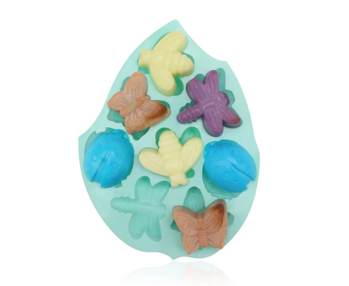 8-Cavity 3D Insect Shape Eco-Friendly Sustainable Silicone Cake Mould Bath Bomb Mold for Candle Soap Food Commercial Use