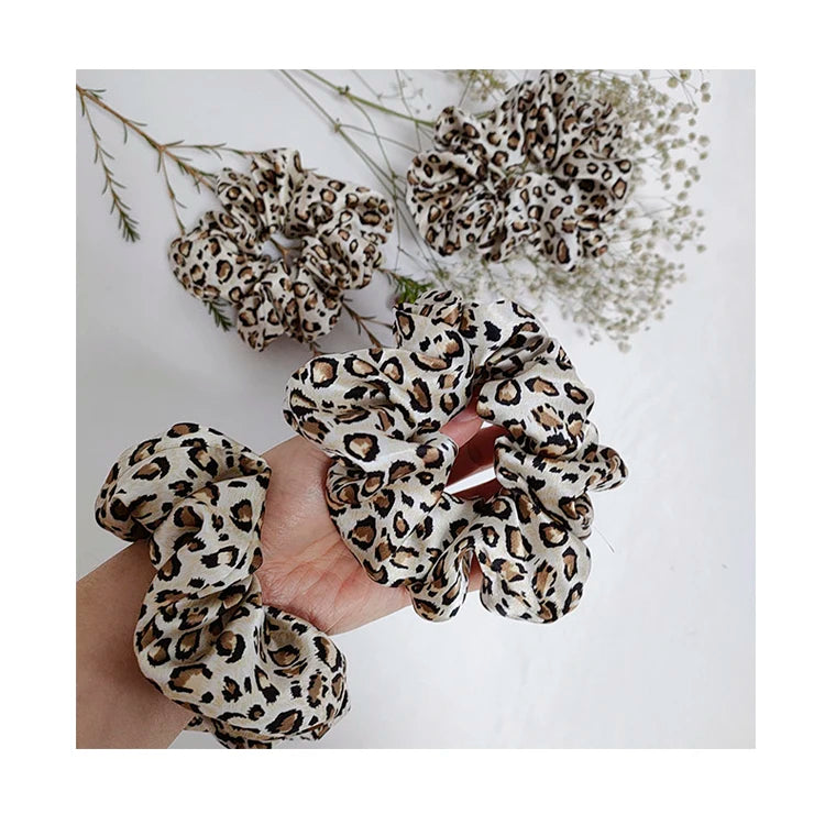 Leopard Design Silk Scrunchies Hair Tie Silk Custom Printing for Girls