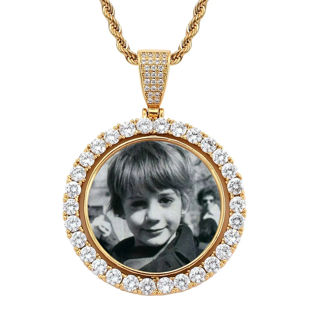 DUYIZHAO Hip Hop Double Sided Rotating Round Photo Frame Pendant Couple Photo Necklace Gold Plated Iced Out Fashion Jewelry