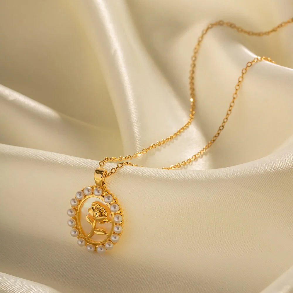 Vintage Simple Round Pearl Rose Elegant Pendant Waterproof Chain Stainless Steel Necklace