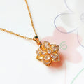 Twisted Clavicle Chain Stainless Steel Necklace Rotating Flower Necklace K-Style Classic 18K Gold Plated Chain