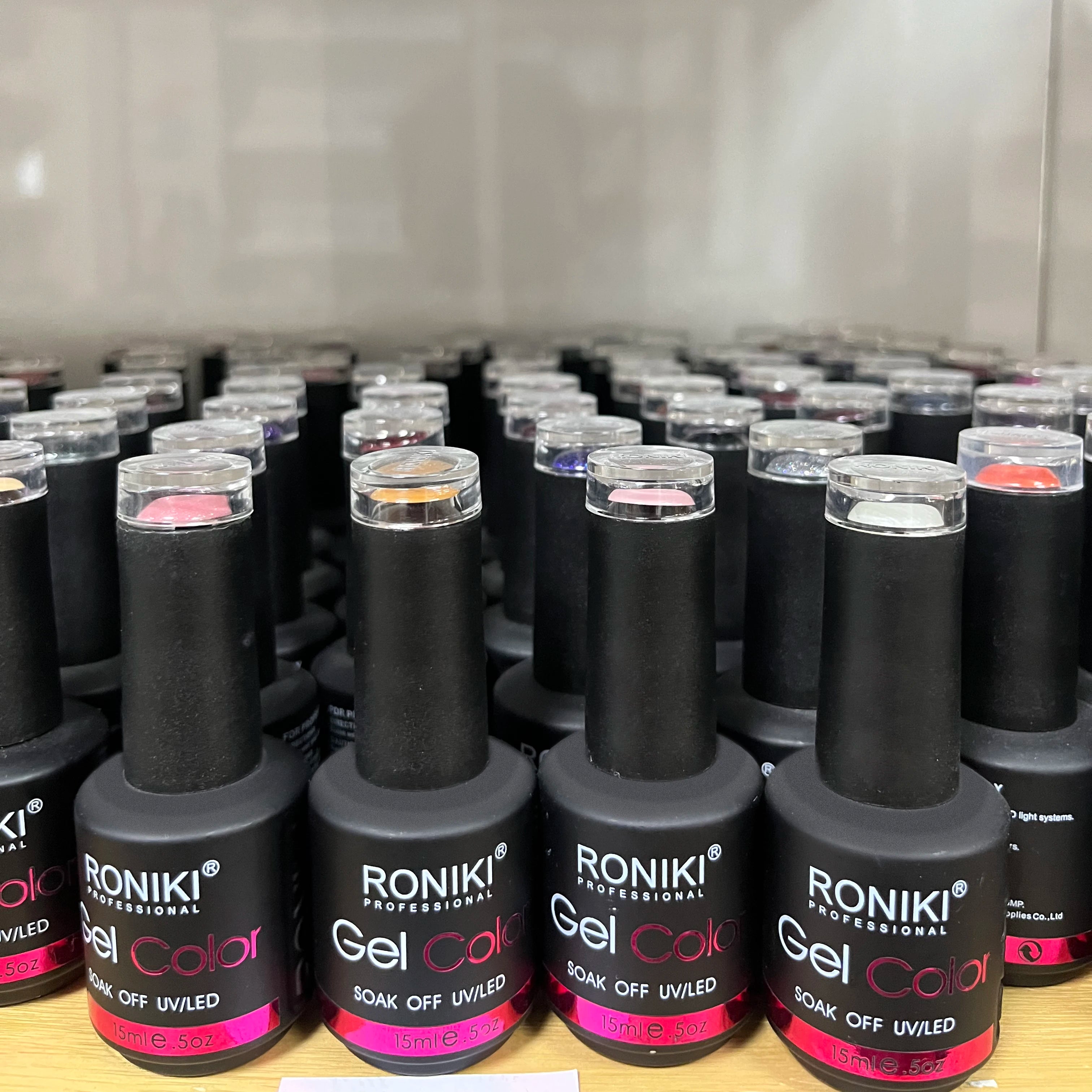 RONIKI Factory Gel Wholesale Nail Polish Bottles Supplies 15ml High Quality Custom Nails Gel Uv Gel Polish