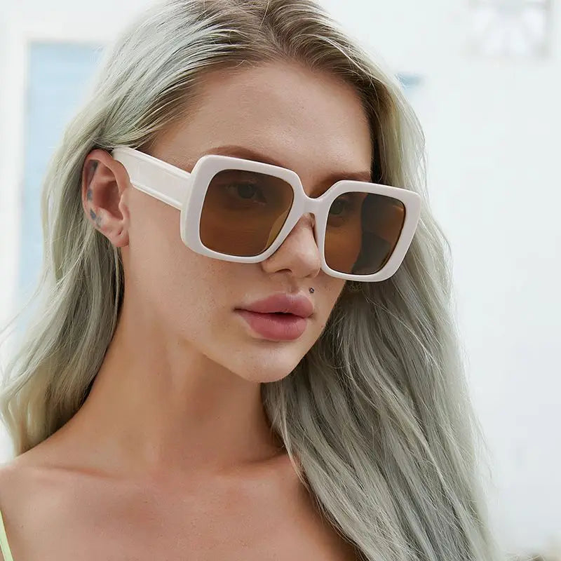 2022 Used Designer Women Large Frame Wide Legs Square Sun Glasses Wholesale Oversized Sunglasses