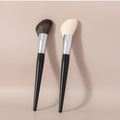 New Contouring Brush with Cover-Shaped Large Angled Sickle Strip Blush Contouring Brush Vegan Products
