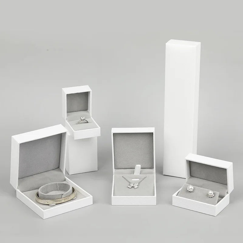 Manufacturer LOGO White Paper Jewelry Storage Box for Ring Necklace Bracelet Packing Durable and Stylish