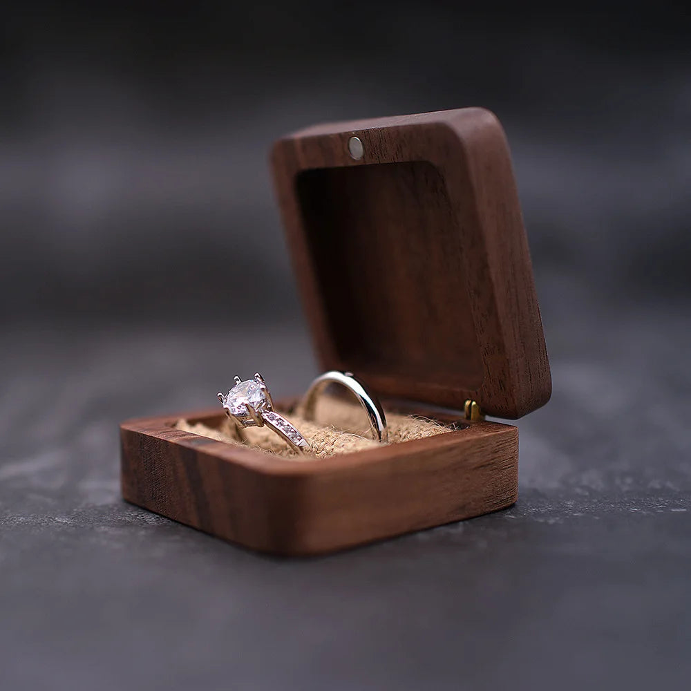 Luxury Jewelry Gift Packaging Box Wedding Ring Case Organizer Customized Logo Natural Walnut Earring Wooden Rings Box