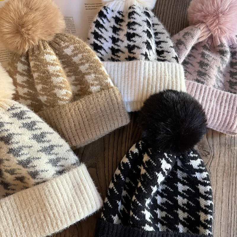 Custom Winter Warm Skull Knitted Bobble Hat Acrylic Jacquard Embroidery Logo Pom Pom Beanie With logo