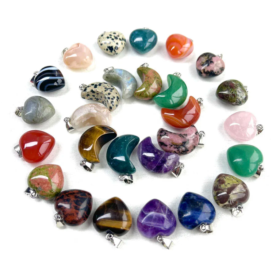 Wholesale Semi-precious Gemstone Love Heart Shaped Stone Meditation Pendants Charms Crystal Moon Necklace Jewelry