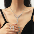 European and American Style Bridal Leaf Shaped Necklace and Earrings 2-piece Set Bridal Jewelry and Accessories