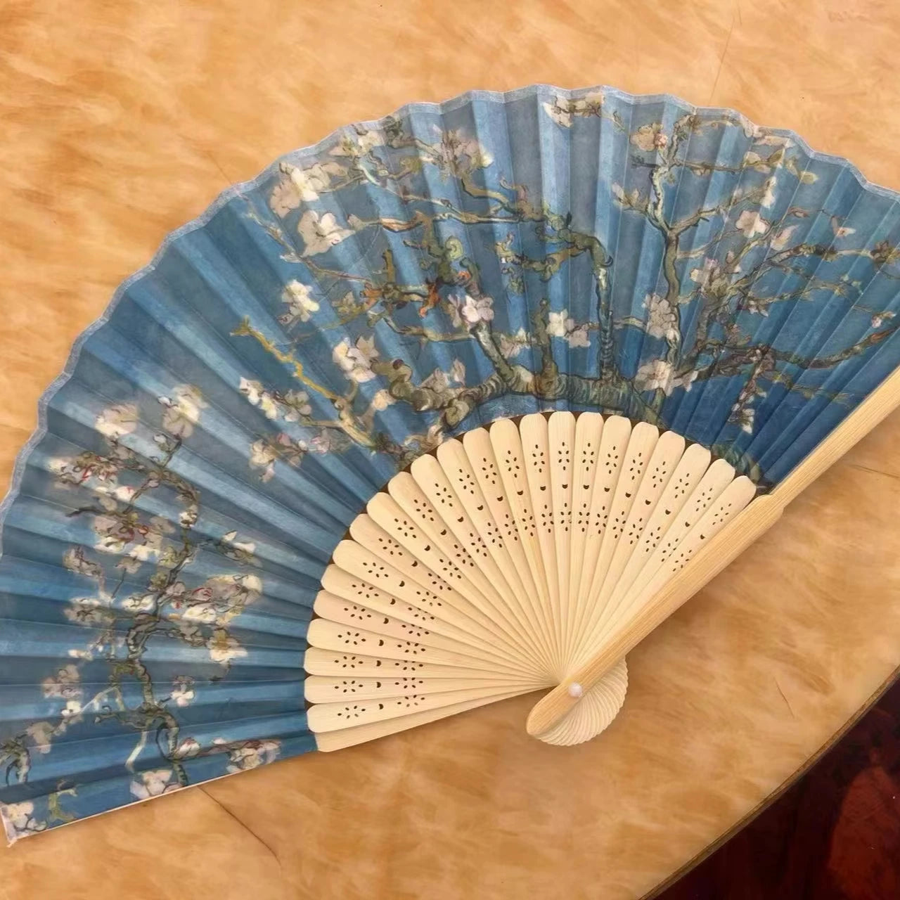 Customized Printing Decoration Bamboo Hand Fan Chinese Vintage Style Folding Fan Silk Handheld Fan