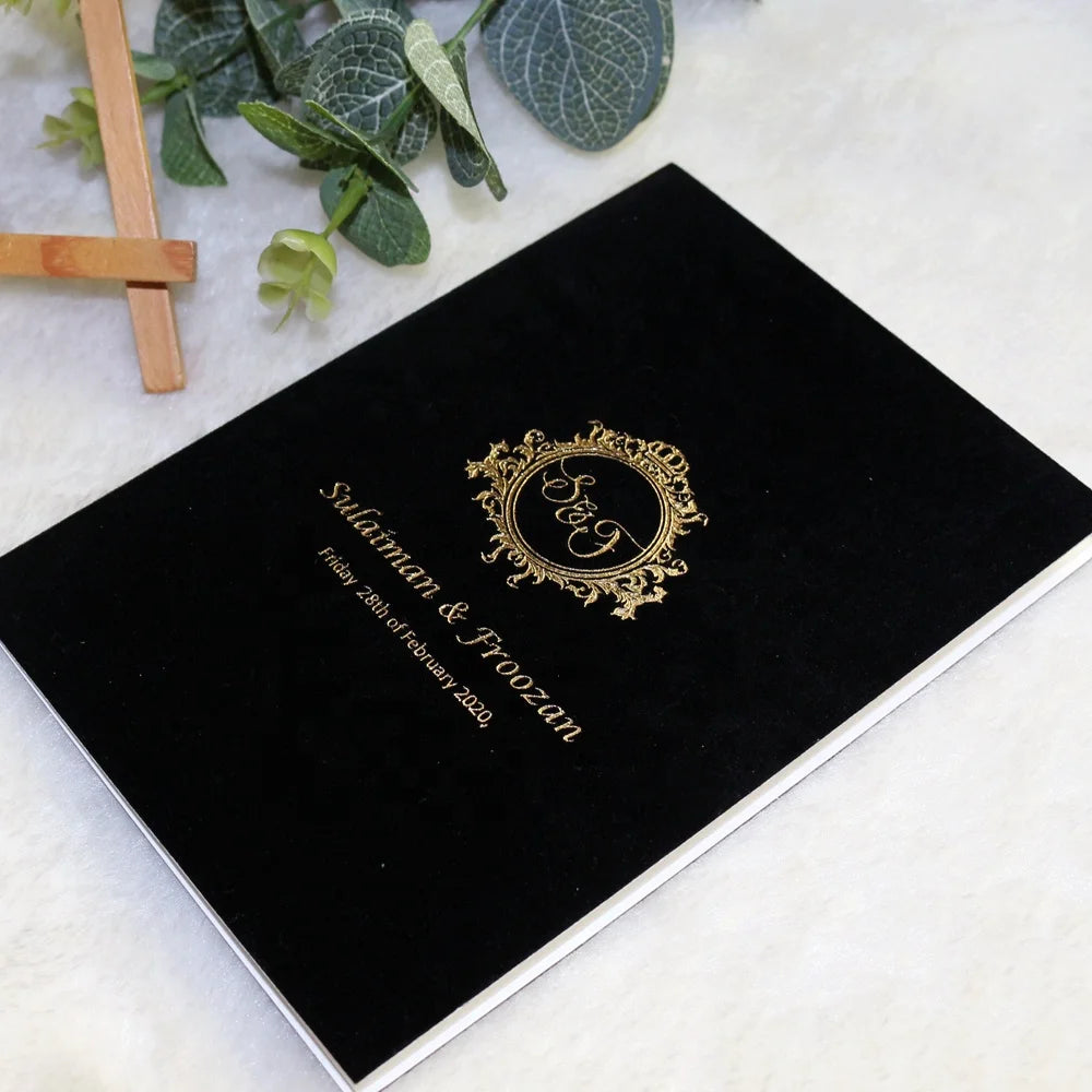 Luxury Free Samples Black Velvet Gold Foil Logo Hardcover Wedding Booklet Invitation Cards With 3D Envelope