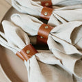 Luxury PU Leather Napkin Ring Hotel Western Restaurant Table Napkin Buckles Holder Wedding Thanksgiving Table Ring Decorations
