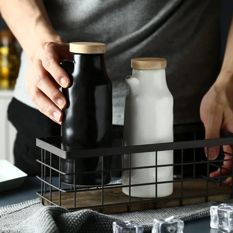 Hot Sale Japanese Style Tableware Creative Kitchen Ceramic Oil Pot Soy Sauce Vinegar Bottle Oil Bottle Vinegar Pot Seasoning Pot