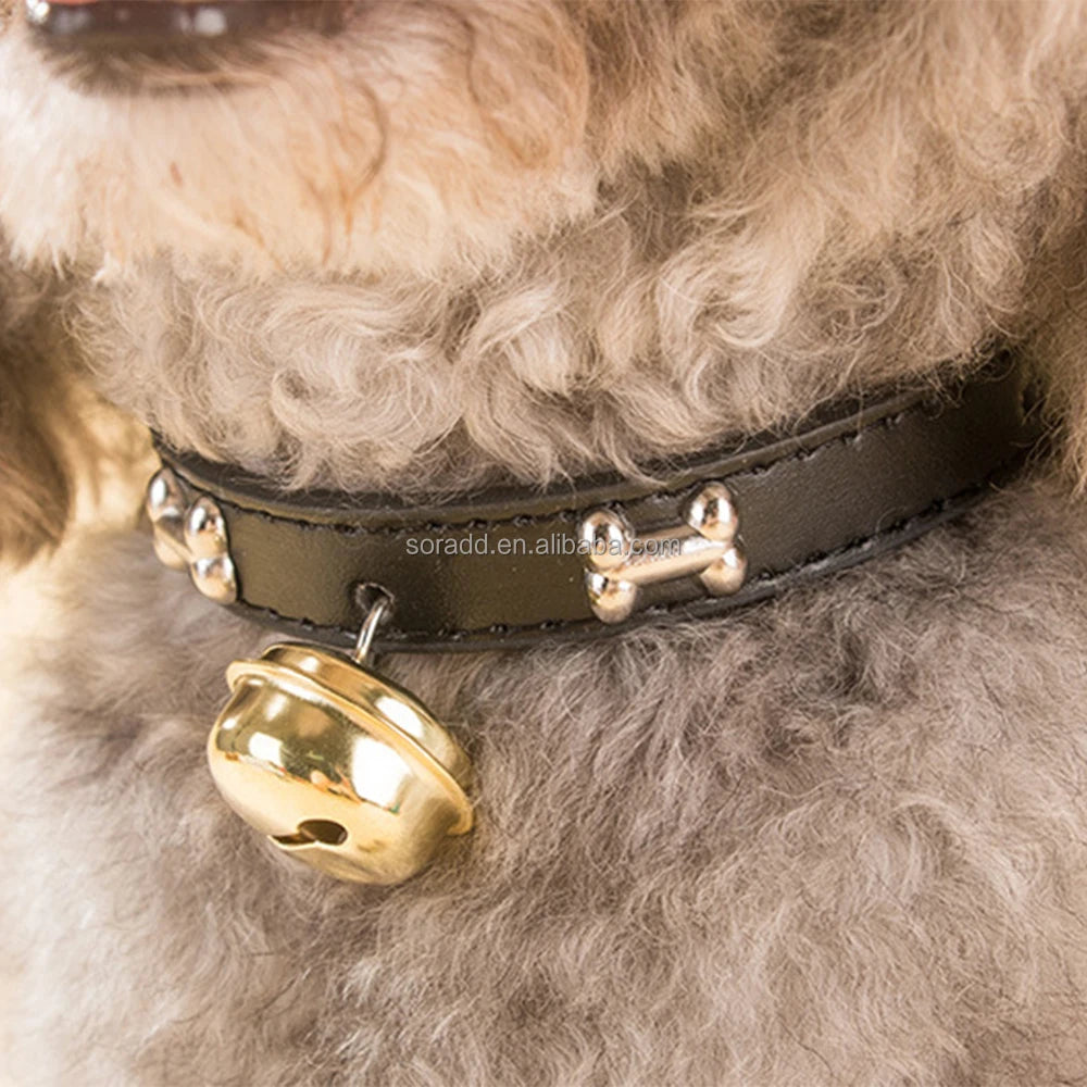 Factory Price  Durable Soft Adjustable Leather Dog Cat Collar with Spikes Pet Collar with Bell Dog Collar