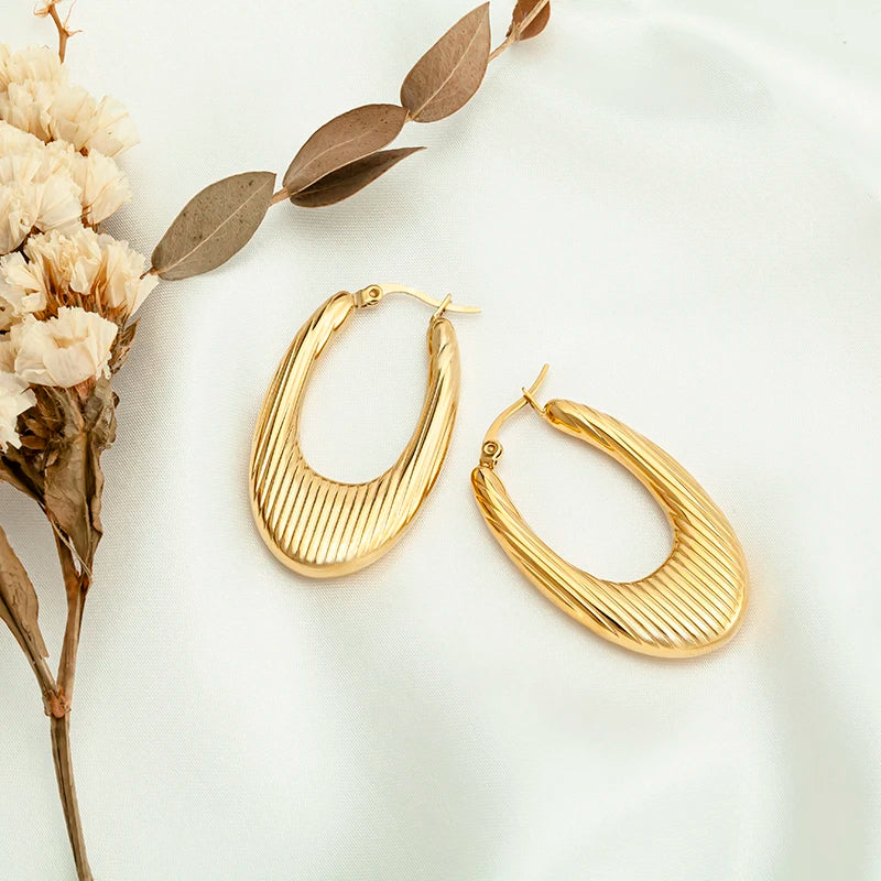 Vintage Minimalist Oval Waterproof Chunky 18K Gold Plated  Stainless Steel Personalized Texture Circle Hoop Earring