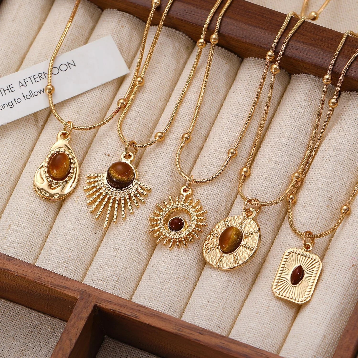 Korean Vintage Silver Necklace Link Chain Star Moon Gold Moon Titanium Steel Black Portrait Jade Charm Jewelry Main Material