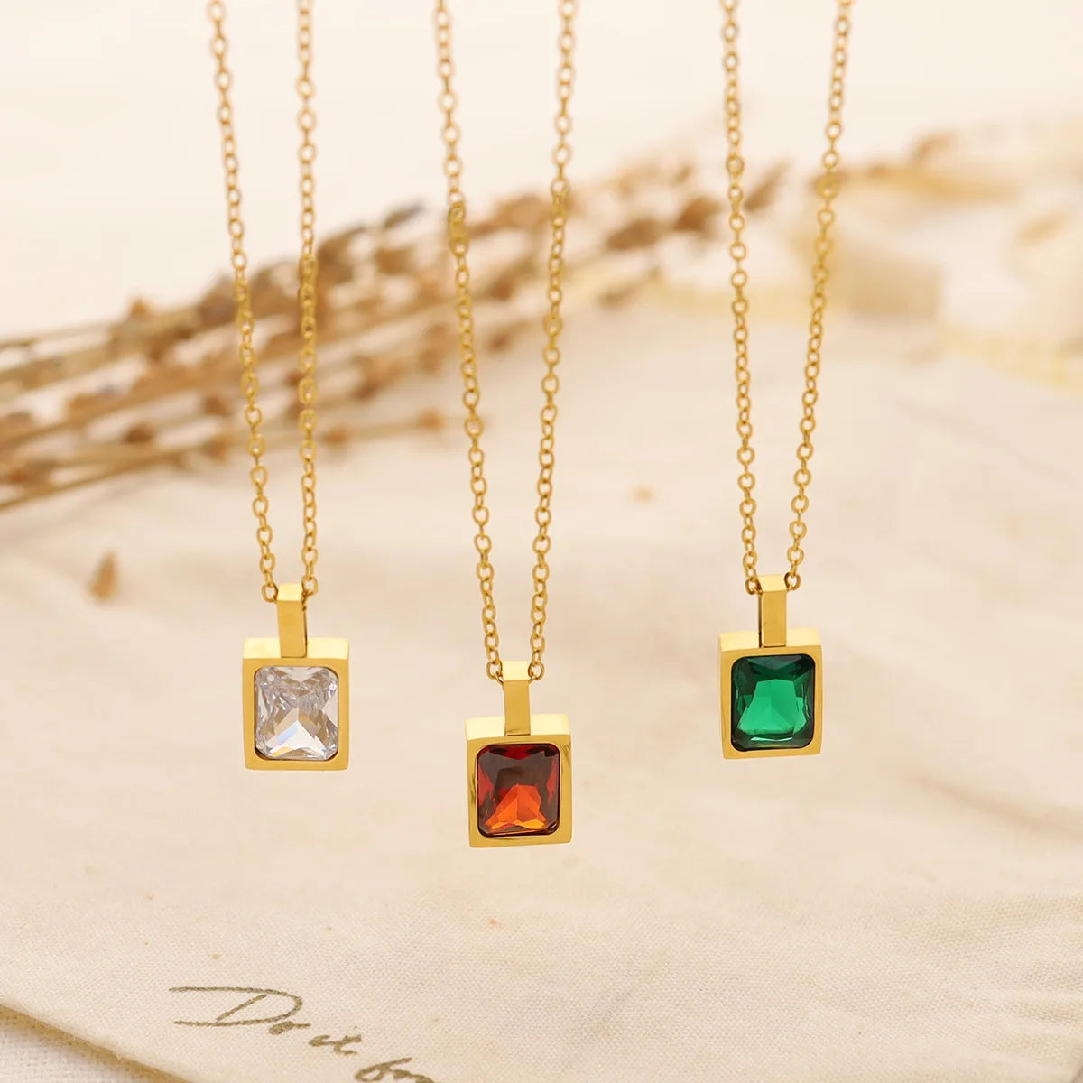 Trendy High-Grade Minimalist Titanium Steel Necklace for Women Gilt Emerald & Gold Plated Cubic Zircon for Anniversary Occasions