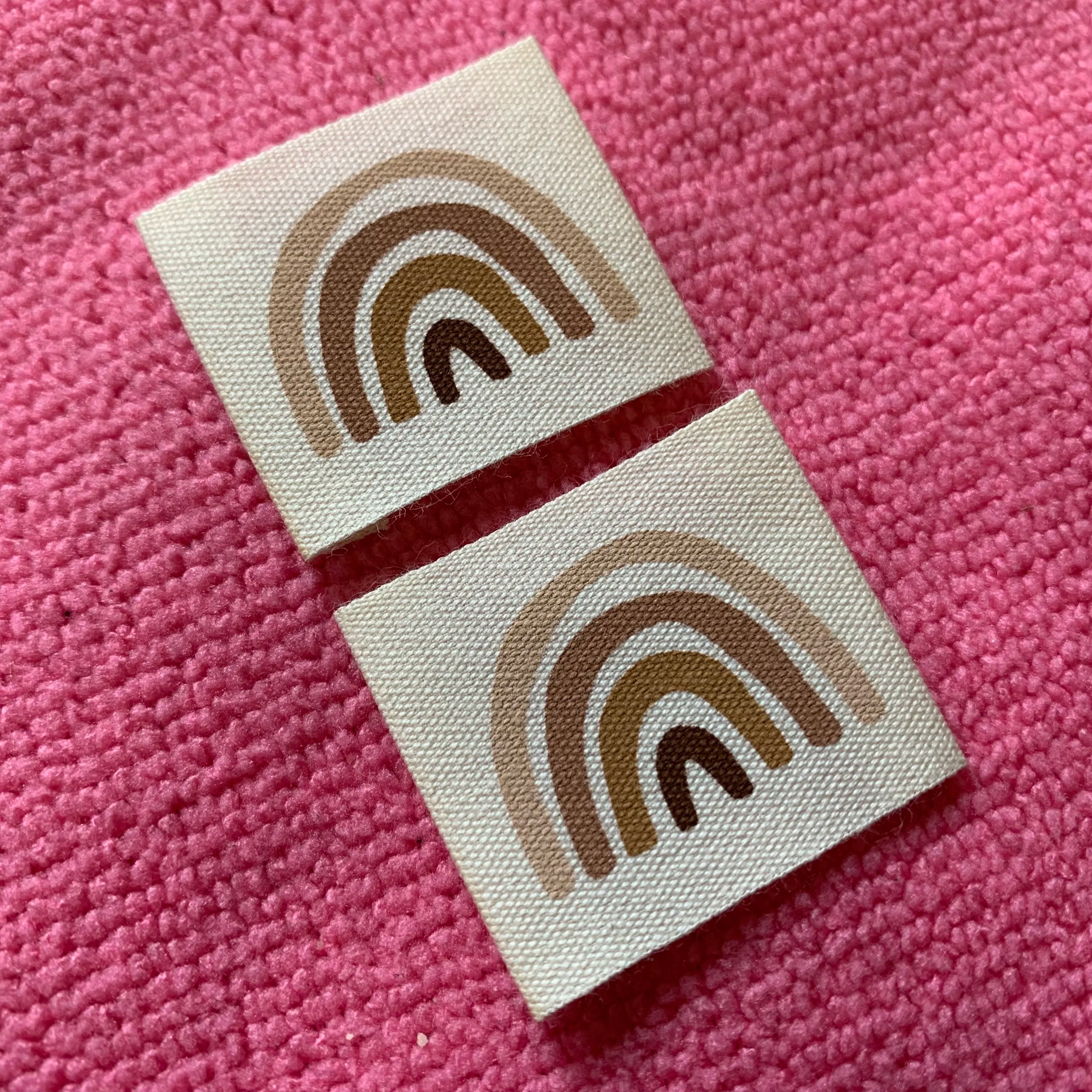rainbow logo Non-toxic Material Organic Cotton Labelprinting Colorful logo Shirt Neck Cotton Tags