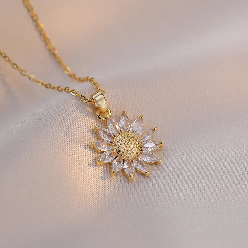 2023 Summer New Fashion Stainless Steel Chain Necklace with Zircon Sunflower Pendant Jewelry Accessories for Women