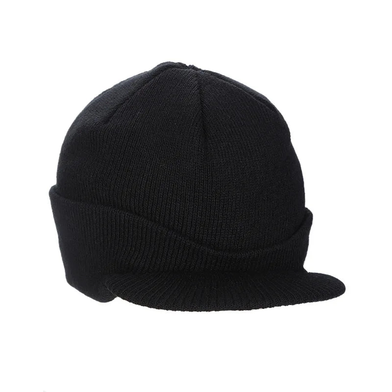 Hot Selling Fashion Unisex Winter Ski Warm Acrylic Peaked Beanie Hat with Visor for Beach & Travel