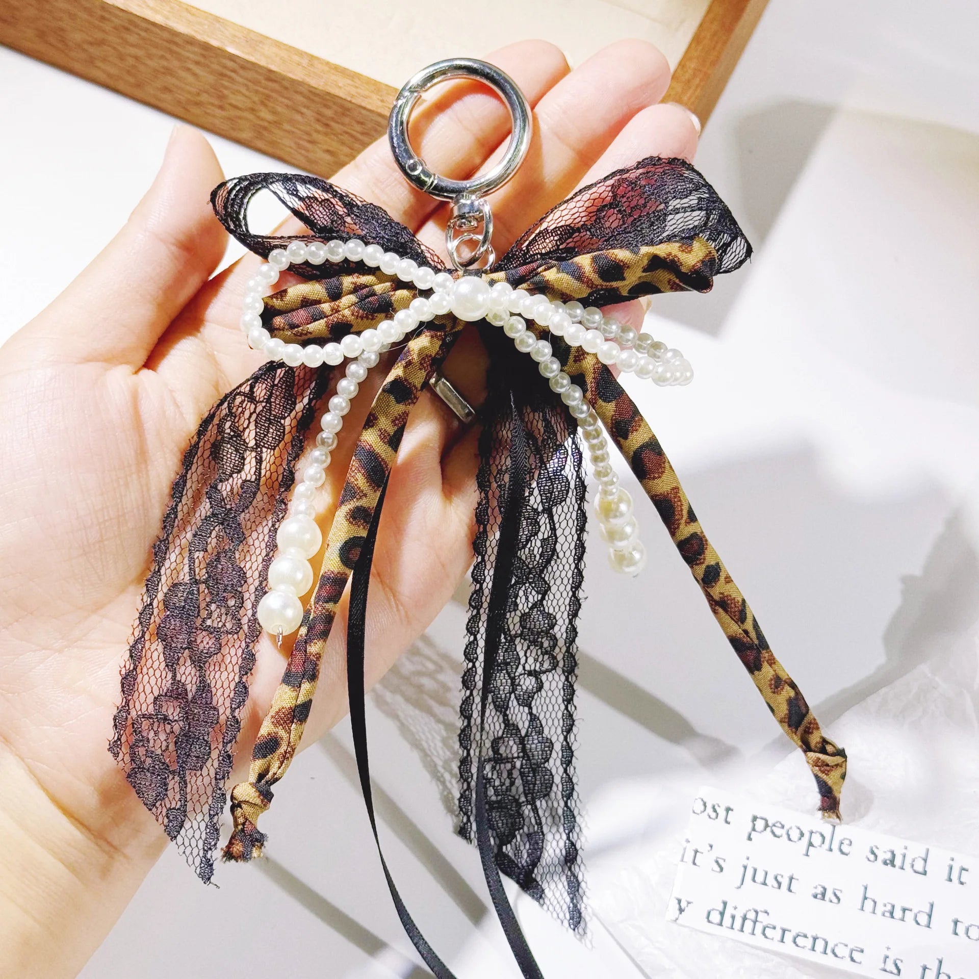 Y2K Sweet Pearl Lace Bow Beaded Keychain Phone Charm Leopard Rope Bag Hanging Bowknot Backpack Pendant Accessories for Girls
