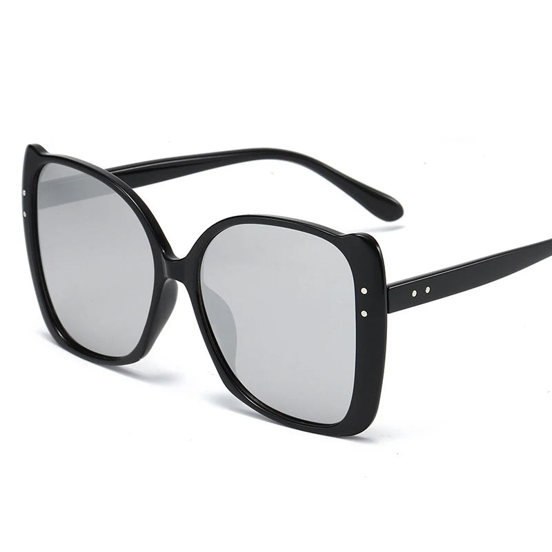 Hot Selling New Fashion Gradient Oversized Silver Sunglasses PC Frame Online Store