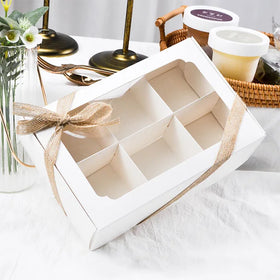 Hot-Sale Wholesale Moon Puff Cookie Macarons Cupcake Dessert White Transparent Box 6 Dividers Cake Box