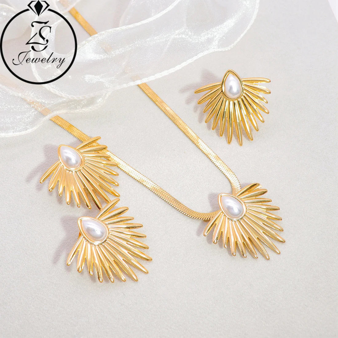 Pearl Jewelry Girl Love Shaped Gold Plated Stainless Steel Fashion Element Women Design Necklace Studs Set