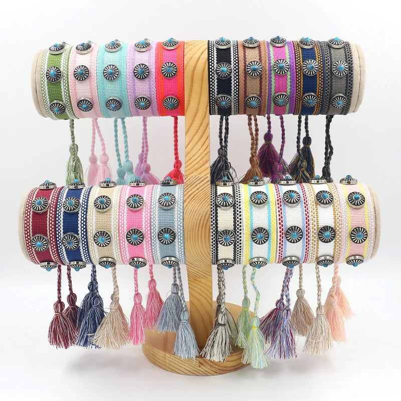 Vintage Western Daisy Turquoise Hand-Woven Bracelets Ethnic Hundred Tassel Hand Rope Wristband for Men and Women