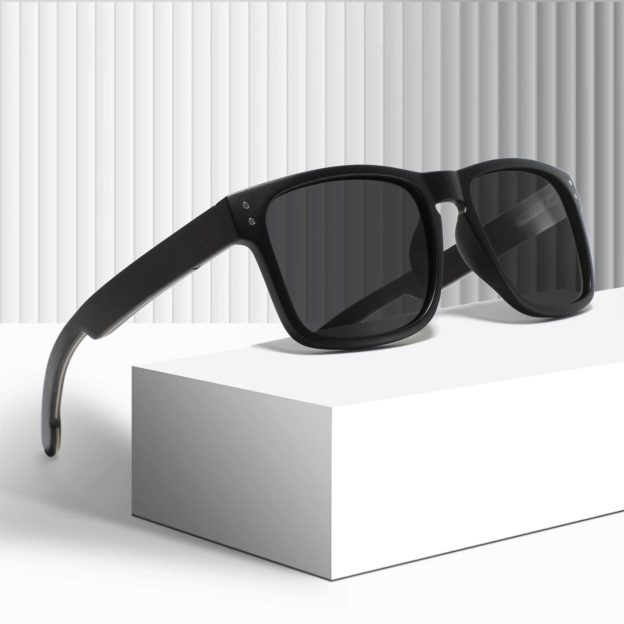 Latest Classic Wood Sunglasses Unisex Custom Polarized UV400 Plastic Sun Glasses for Men Shades Sunglasses