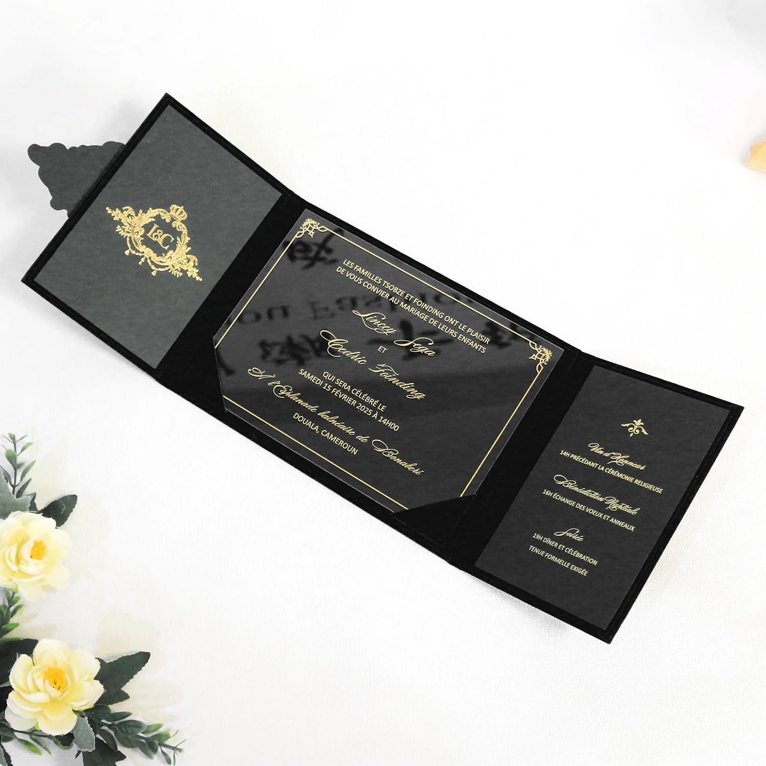 Black Velvet Fabric Trifold Gate Fold Folio Luxurious Gorgeous Wedding Invitation Card Clear Acrylic Wedding Card