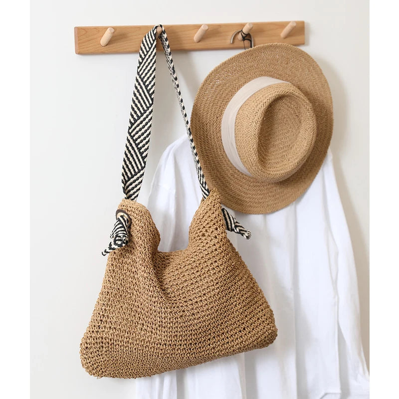 New Shoulder Bag for Women Portable Button Closure Hundred Vacation Beach Bag for Summer and Spring