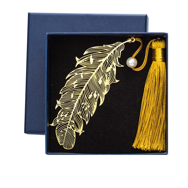 Custom Creative Exquisite Brass Tinted Metal Bookmark Vintage Hollow Small Gifts Maple Leaf Chakra Theme Casting Technique