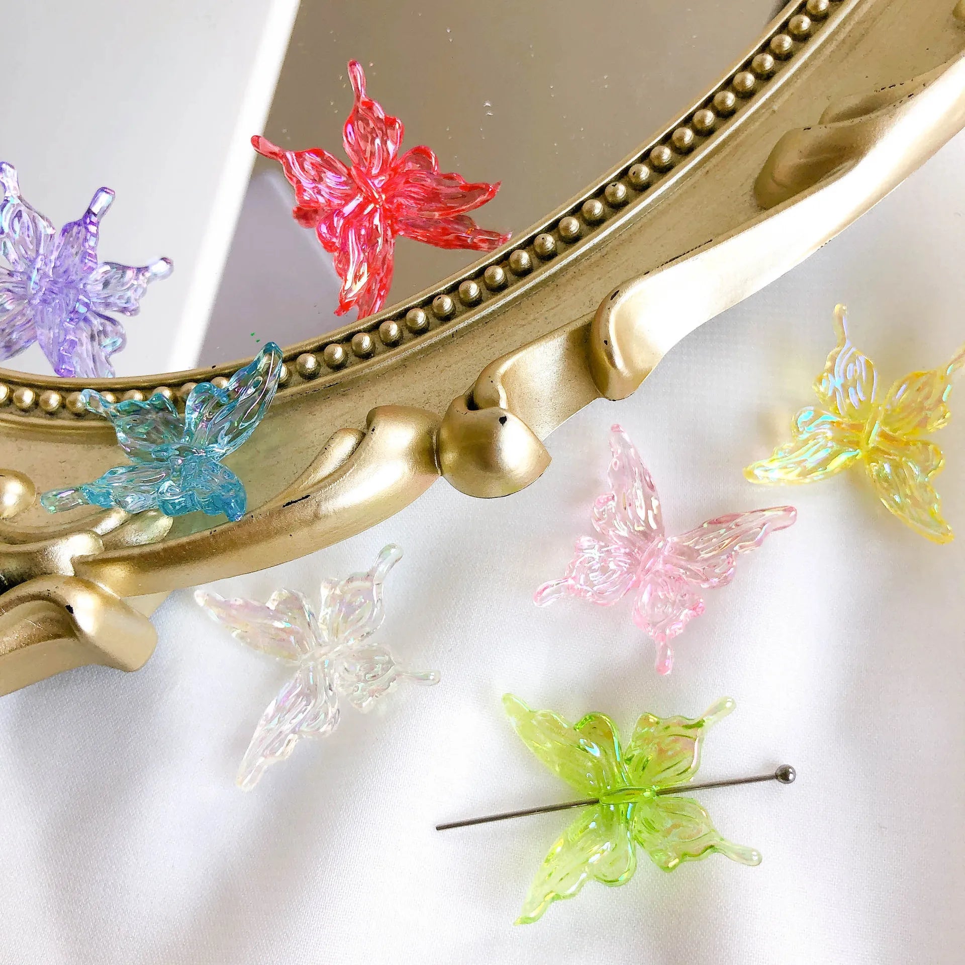 Elegant 24*25.5mm Acrylic Beaded Handmade High Brightness Animal Colorful Butterfly Beads Charm for DIY Jewelry Accessories