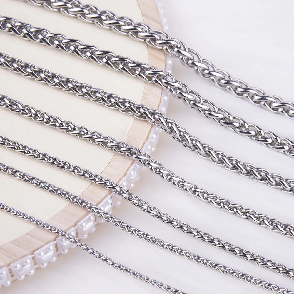 Fashionable European and American Stainless Steel Chains for Men's Necklaces Fashionable Women's Keel Chains