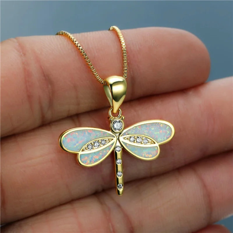 GT 2022 TIK TOK Hotsale Ins Style Cold Wind Gold Dragonfly Opal Necklace Female Simple Fashion Insect Necklace