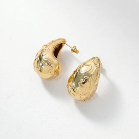 QIAOREN 12270 Elegant Carved Heart Puffy Teardrop Earrings Gold Stainless Steel Sweet Romantic Waterdrop Statement Gift Women