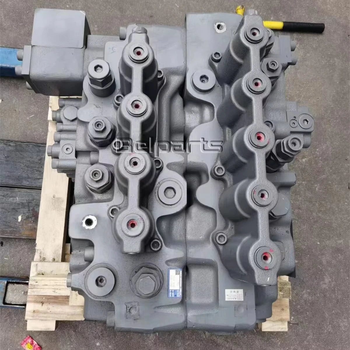 EX1200-6 Hydraulic Main Control Valve Assembly for HITACHI Excavator Original Rebuild Spare Parts 4668220 4668268 YA00019969