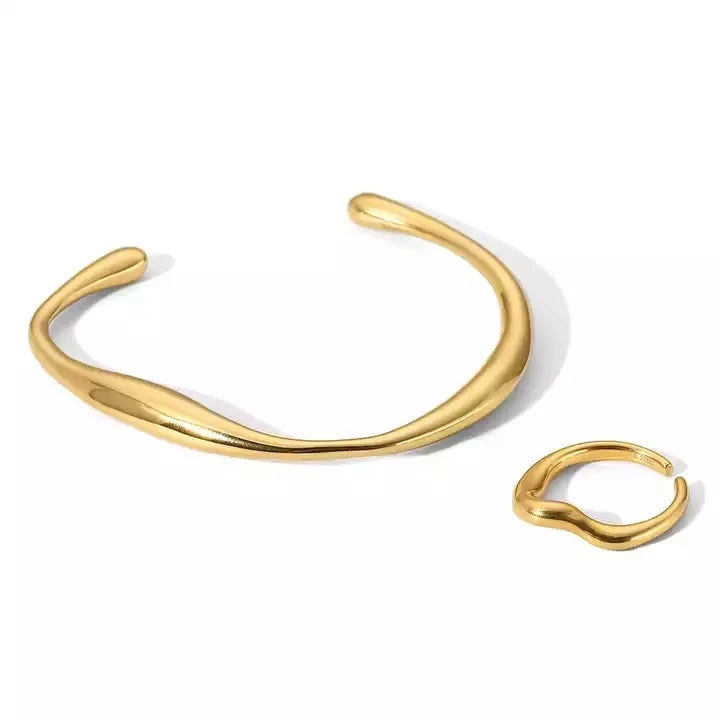 Vacuum Plated Stainless Steel Irregular Bangles and Rings Stocking Style Waviness Shape for Ladies