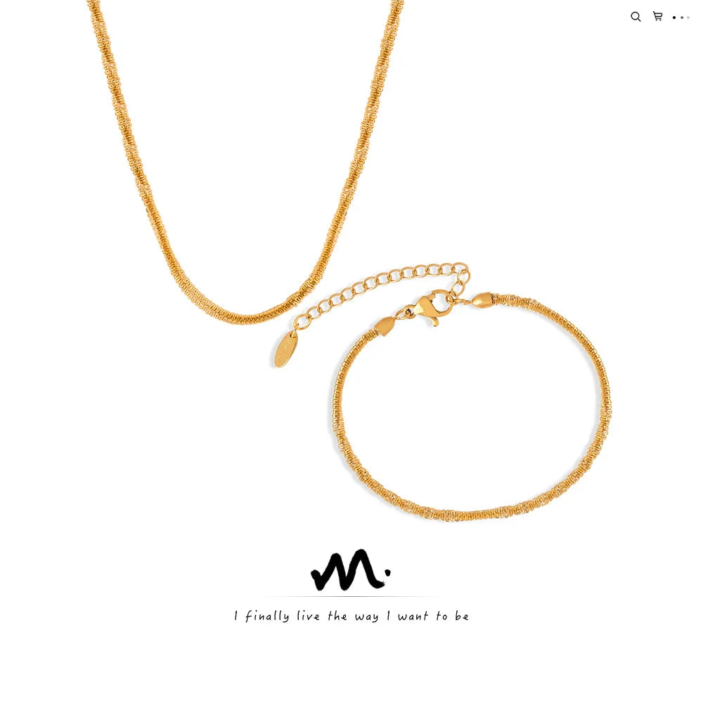 New Trend Stainless Steel Gold-plated Jewelry Set Textured Twisted Necklace and Bracelet Set for Women
