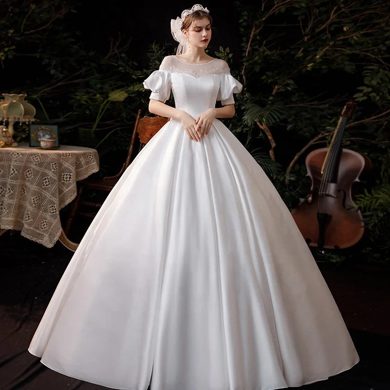 2023 Simple Super Fairy Dream Satin Main Wedding Dress French Hepburn Style Wedding Dress Retro Temperament Sweet Wedding Dress