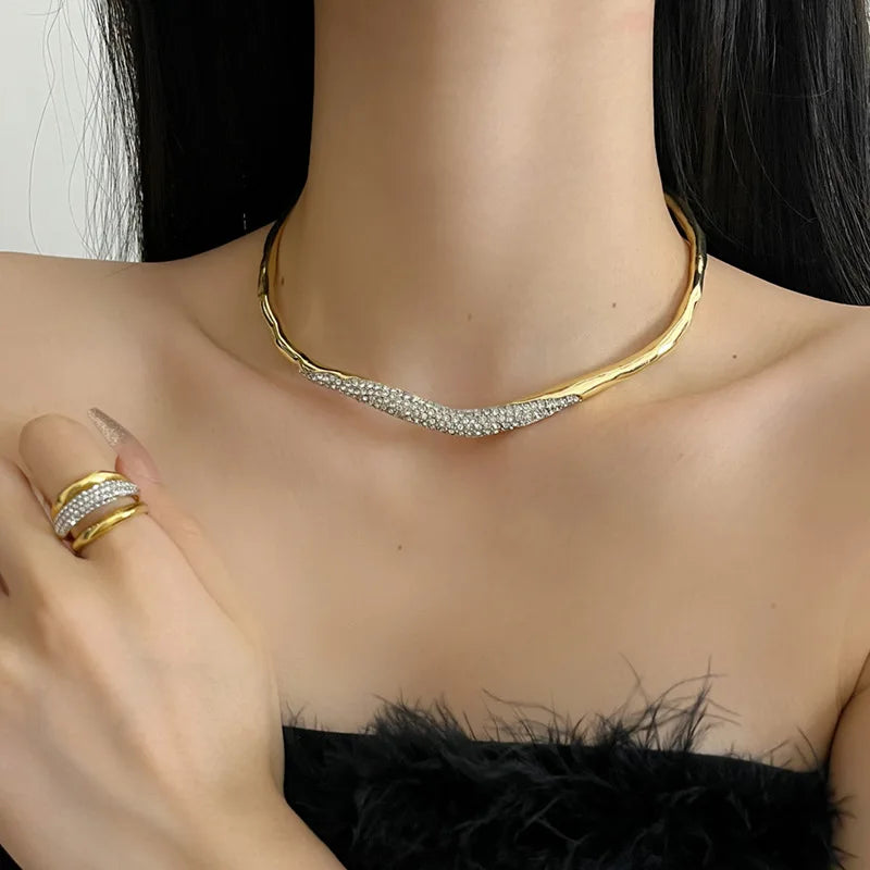 2025 New Arrival Fashion Jewelry Sparkling Diamond Gold Irregular Lava Collar Necklace Women Big Chunky Choker Necklaces Gold