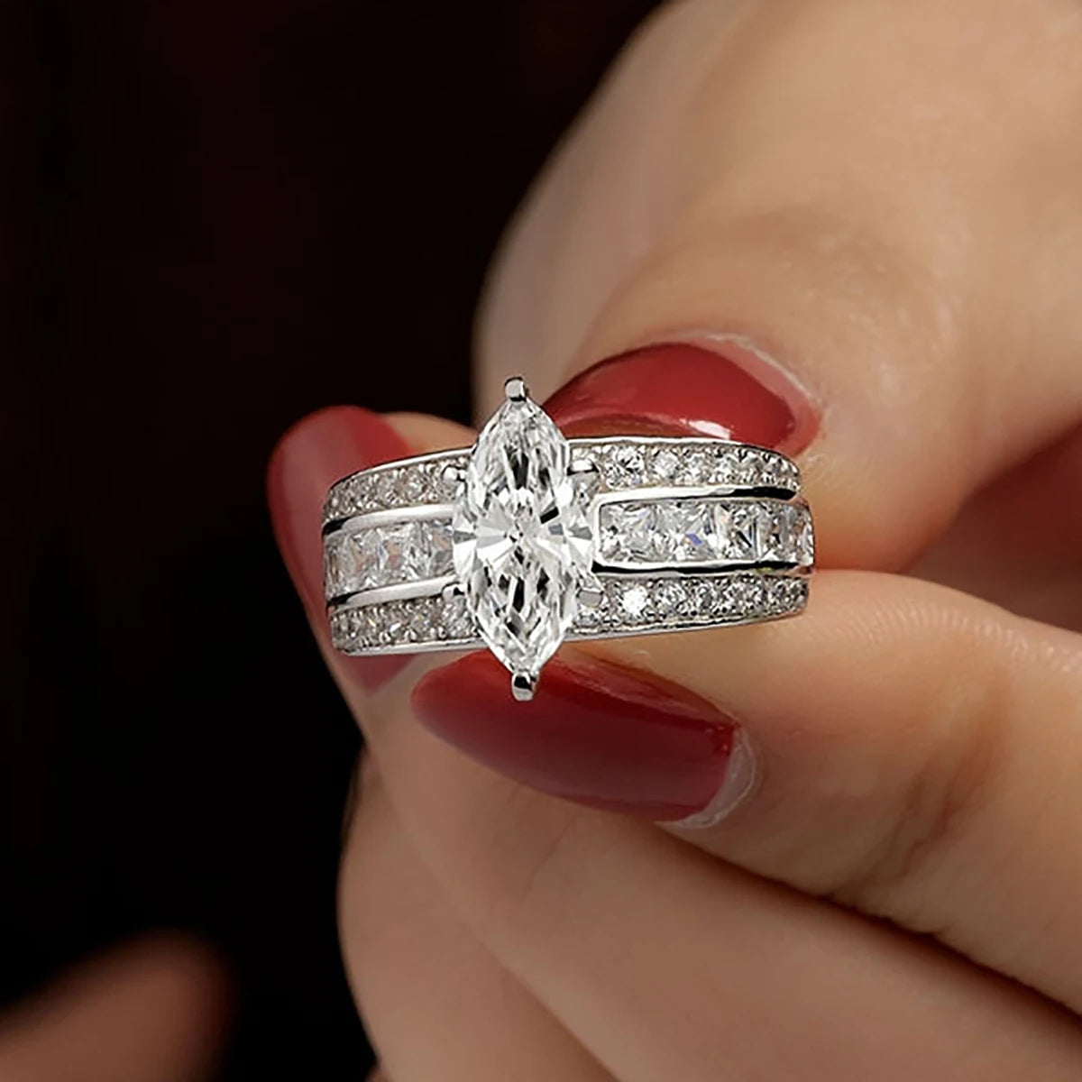 CAOSHI Fashion Jewelry Wedding Ring for Women Exquisite Full With Cubic Zirconia Marquise Cut Crystal Silver Plated Band Rings