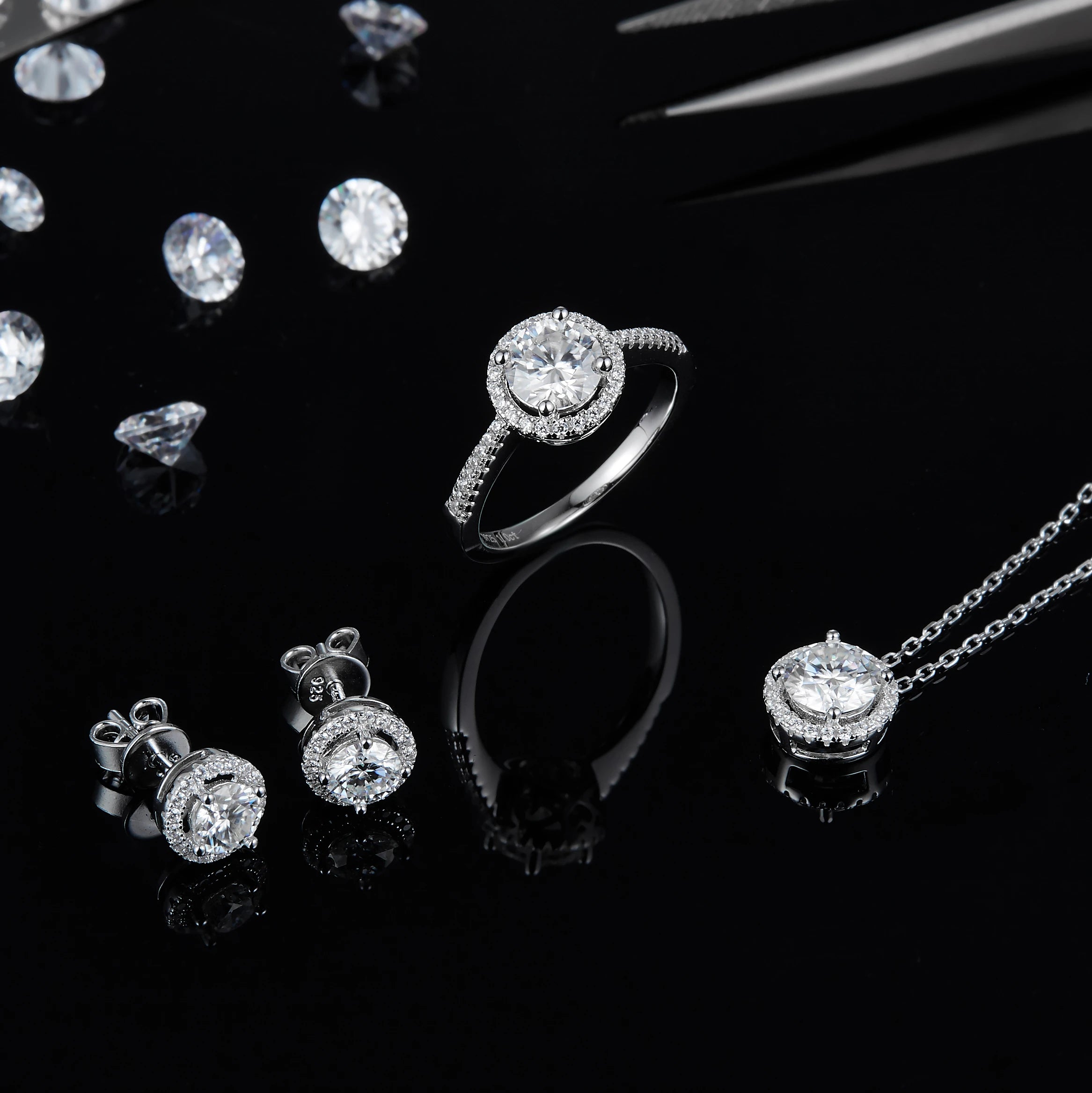 Abiding Jewelry Wholesale Bridal Wedding Ring Necklaces Earrings Bracelet 4 Pieces Set Moissanite Brand Jewelry Set