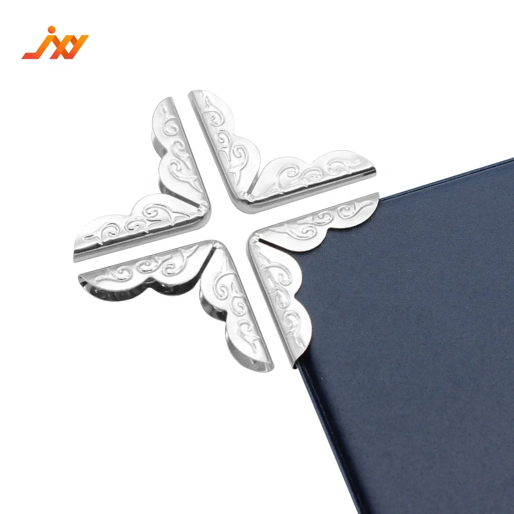 Iron/Stainless Steel Rust-Resistant Fancy Style Metal Fastener Corner for Bags Boxes Cases-Customizable Color OEM/ODM Available