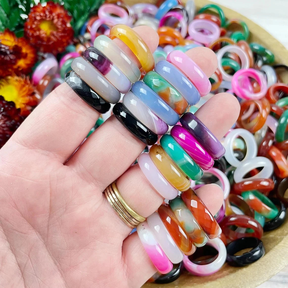 Natural Gemstone Stacking  Bands Carved Stone Rings 6mm Wide Thin Healing Stone Cute Black Agate Solid Band Ring for Women