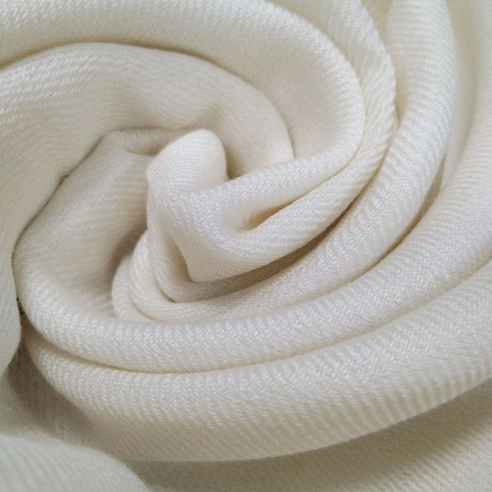 Pure 100% White Twill Wool Fabric for Garment for Scarf From Direct Manufacturer