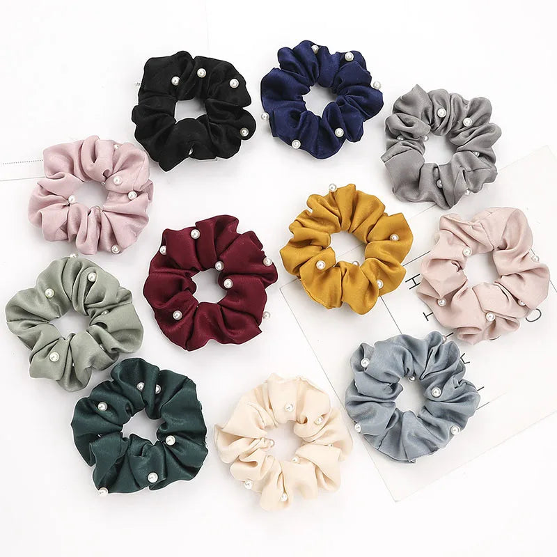 Wholesale Hair Accessories Women's Fabric Elastic Intestine Shape Pearl Hair Band Scrunchy Ponytail Holder Handmade Hair Rope
