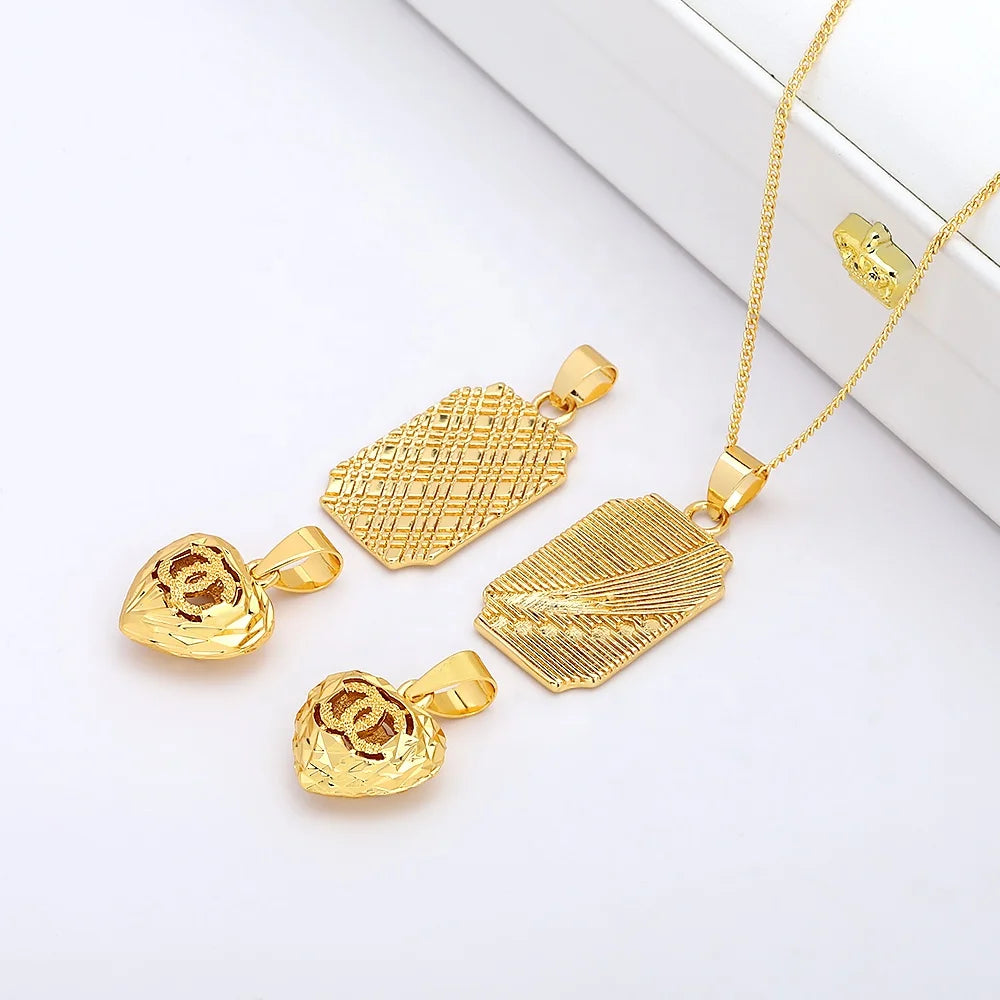 JXX Wholesale Price Fashion Women 24K Gold Plated Heart Shaped Pendant Necklace Square Gold Filled Pendant Charm