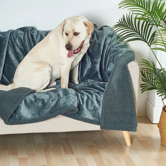 Waterproof Puppy Blanket Washable Sherpa Fleece Blankets for Dogs